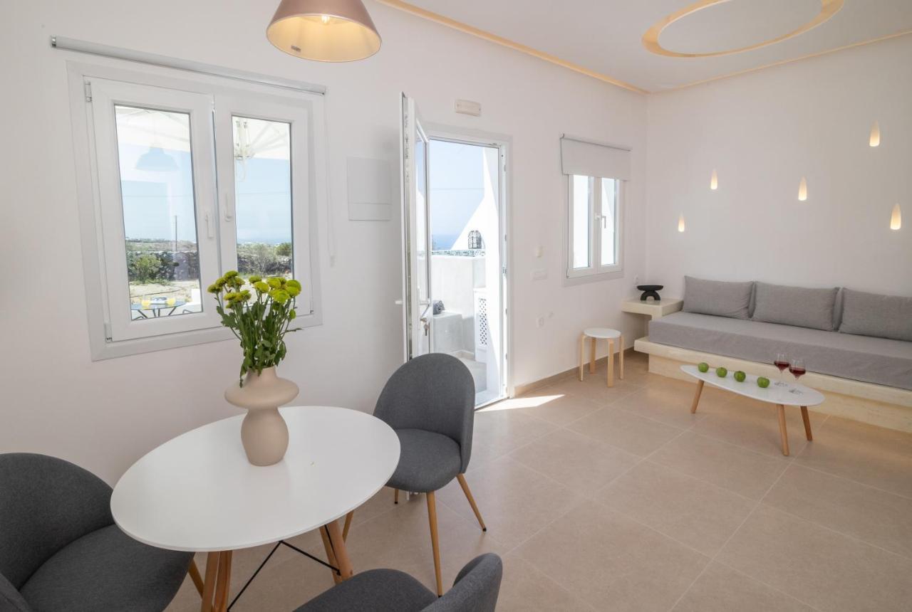 Theophrasti Suites Foinikiá エクステリア 写真
