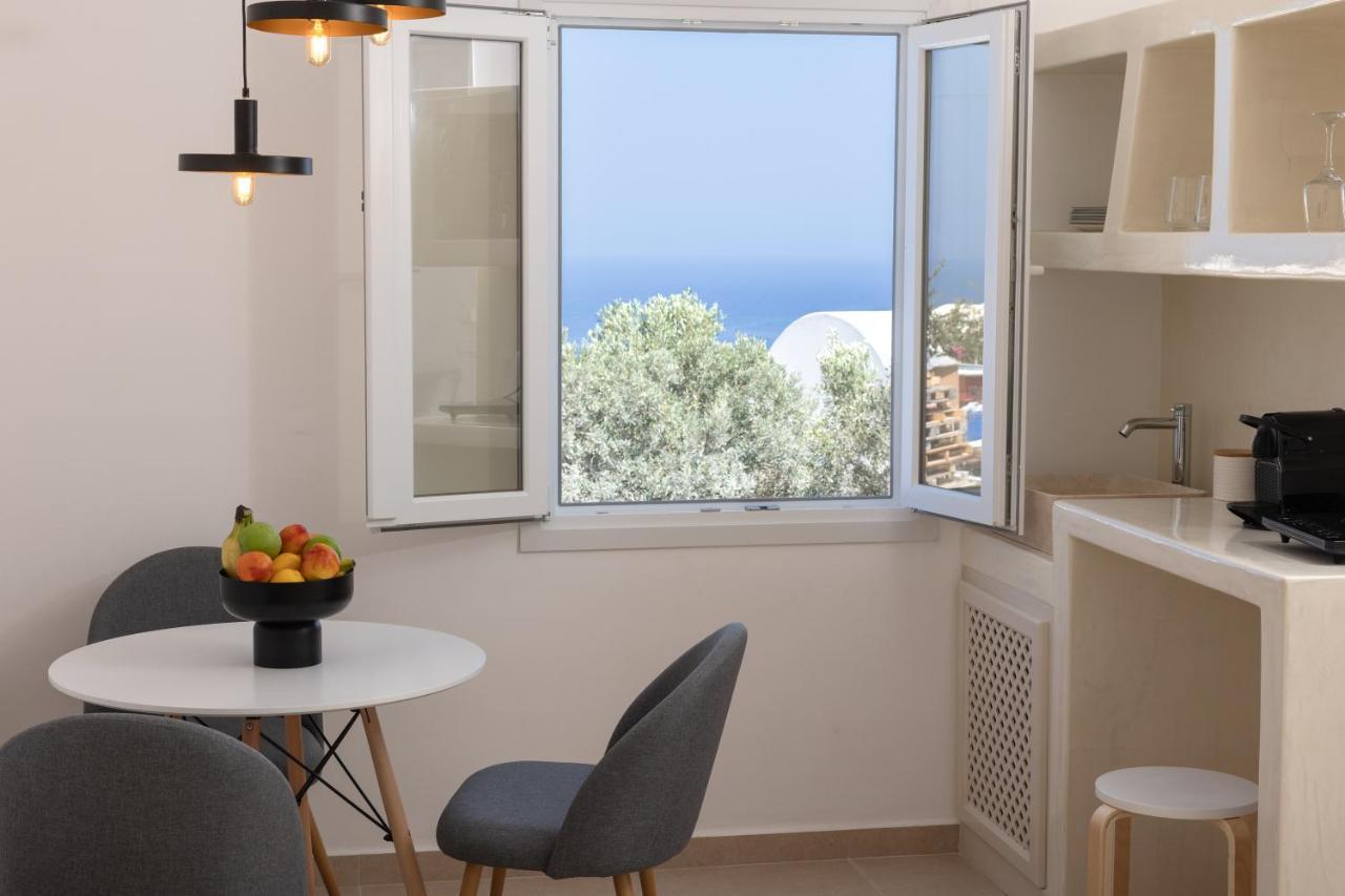 Theophrasti Suites Foinikiá エクステリア 写真