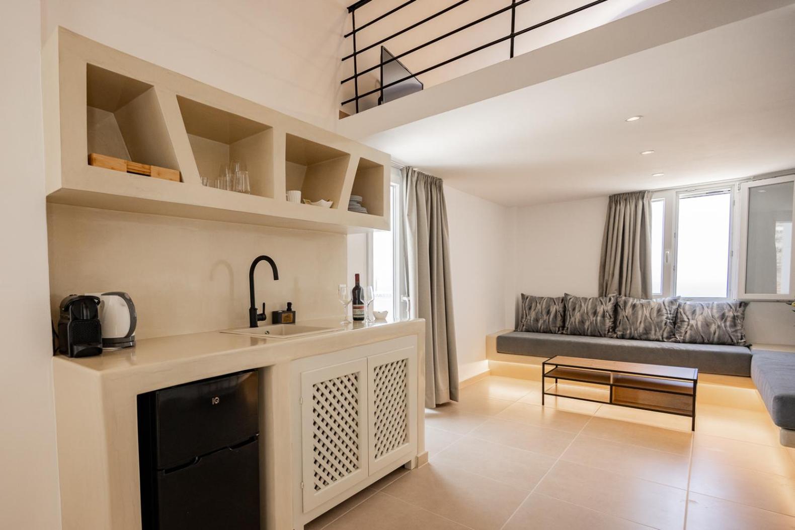 Theophrasti Suites Foinikiá 部屋 写真