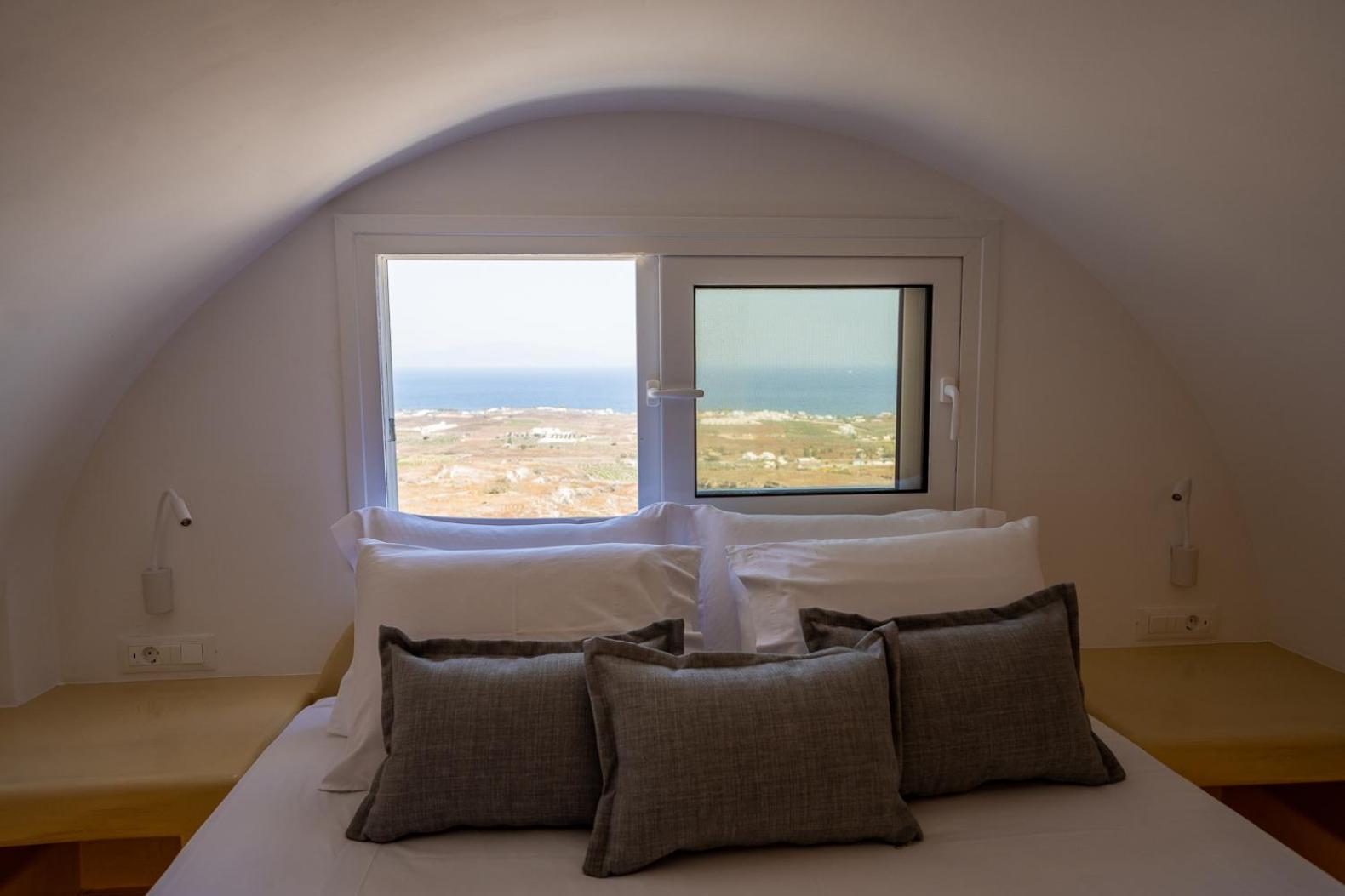 Theophrasti Suites Foinikiá エクステリア 写真